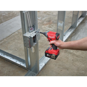 Avvitatore Ad Impulsi M18 Fid Attacco 1/4″ Fuel solo corpo macchina con Valigia Heavy Duty