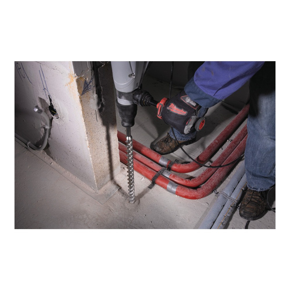 MILWAUKEE KANGO 750 S ROTARY HAMMER DRILL