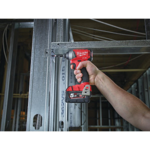 Avvitatore Ad Impulsi M18 Fid Attacco 1/4″ Fuel solo corpo macchina con Valigia Heavy Duty